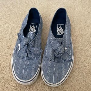 Tie Knot Vans